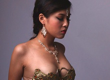 Người mẫu việt nóng bỏng trong cosplay Thế Giới Hoàn Mỹ