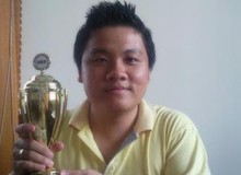 Dân cày Việt đầu tiên được nước ngoài tặng Cup
