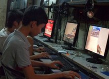 Nên chăng cấm hút thuốc trong quán game