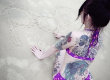 Cô nàng xăm kín lưng gây xôn xao cộng đồng mạng