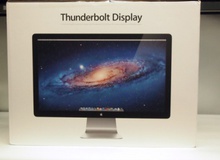 "Đập hộp" màn hình Thunderbolt của Apple