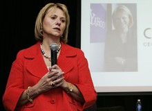 Tổng giám đốc điều hành Yahoo bị sa thải