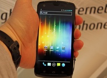 Điện thoại lõi tứ chụp ảnh 13 "chấm" của Fujitsu tại MWC