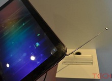 Tablet khổng lồ bắt được sóng TV của Toshiba
