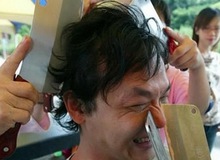 Trị bệnh bằng… dao xẻ thịt 