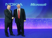Những chuyện chưa kể đằng sau cuộc "kết hôn" giữa Microsoft và Nokia