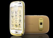 Nokia giới thiệu điện thoại Oro mạ vàng giá 23,5 triệu đồng