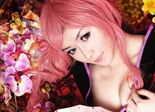 2 mỹ nữ trong lốt cosplay ca sỹ ảo Vocaloid