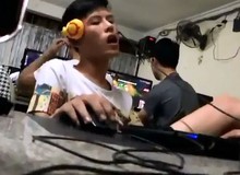 Chết cười với giọng ca siêu dị của game thủ Việt