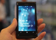 [Cảm nhận] Nokia Lumia 800 đầu tiên tại Việt Nam