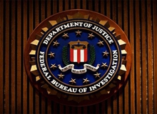 FBI sẽ cài "gián điệp số" lên Facebook, Twitter?