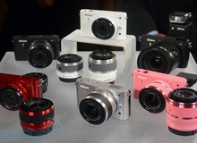 Nikon ra mắt máy ảnh không gương lật V1 và J1