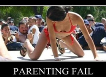  Những trò nghịch dại không thể đỡ được trong tháng 8