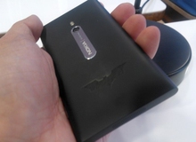 Nokia giới thiệu Lumia 800 Dark Knight Rises phiên bản giới hạn