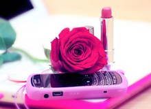 Những mẫu điện thoại cho ngày Valentine