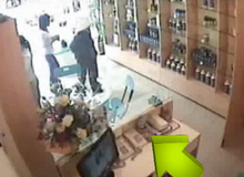 Bà già ăn cắp tái xuất giang hồ: Lần này trộm nhầm... điều khiển điều hòa