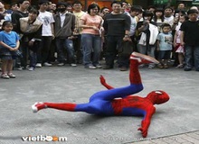 Siêu anh hùng ra sao ngoài đời thực?