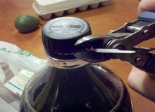 Chế tạo "bom cầm tay" cùng Coca và Mentos