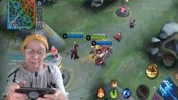 Cụ bà 74 tuổi "debut" làm streamer, đánh giá game MOBA Mobile Top 1 thế giới cực “bánh cuốn”