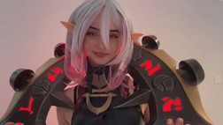 Ăn mừng 200.000 sub, nữ streamer "chơi lớn" cosplay chiều fan