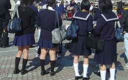 Bắt buộc nữ sinh mặc đồ lót trắng, thậm chí còn... "kiểm tra" định kỳ, trường học ở Nhật bị chỉ trích dữ dội