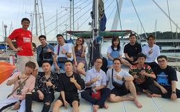 "Xịn sò" như Team Flash, cả team đi Singapore du lịch còn thuê hẳn du thuyền để tham quan "sương sương"