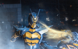 Ngắm bộ ảnh cosplay Kamen Rider The Bee siêu đẳng cấp của các fan