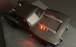 Cận cảnh mô hình đồ chơi xe hơi của Người Dơi được chính designer của The Batman công bố