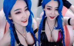 Tự phấn khích với sự sexy khi cosplay Jinx của chính mình, nữ streamer tạo "101 dáng" trước ống kính máy quay