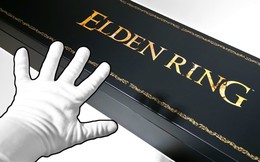 Mở hộp Elden Ring phiên bản hiếm nhất thế giới, tặng kèm cả kiếm dài hơn 1 mét