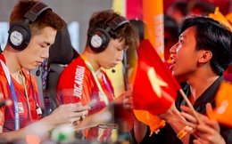 Hai đại diện Free Fire Việt Nam quyết tâm thay đổi thứ hạng sau ngày thi đấu đầu tiên, fan tích cực "truyền nhiệt"!