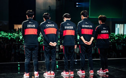 RNG giành chức vô địch MSI 2022 xứng đáng, ban huấn luyện T1 bị cộng đồng LMHT chỉ trích nặng nề