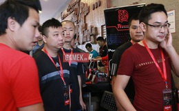Đột nhập hội trường thi đấu hoành tráng của chung kết AoE Việt Trung 2015 trước giờ G