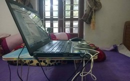 Bất ngờ trước góc chơi game đơn sơ của chủ nhân kênh Youtube 60.000 subscriber