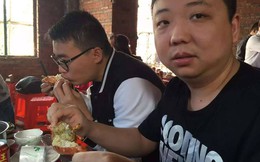 Ngồi trong quán xá tồi tàn thế này, Huyền Thoại AoE Trung Quốc ShenLong lại tìm ra mỹ thực tuyệt hảo, dưỡng sức đánh với VN