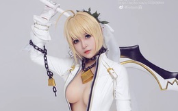 Cosplay nàng Saber "ngực khủng" khiến fan hâm mộ không khỏi chao đảo