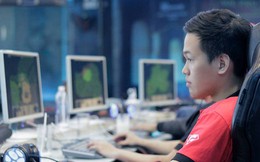 AOE: Chim Sẻ Đi Nắng đơn thương độc mã đại chiến 7 cao thủ Trung Quốc