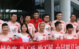 AoE Việt Trung 2017: ShenLong và đoàn Trung Quốc đã đặt chân xuống Hà Nội, sẵn sàng quyết đấu với Chim Sẻ Đi Nắng