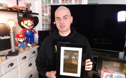 Anh chàng hói này là người đầu tiên trên thế giới có comment YouTube đạt 1 triệu like