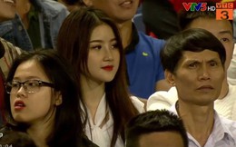 Đã tìm ra danh tính của cô nàng cổ động viên xinh đẹp trận U23 Việt Nam - xinh như thiên thần, đốn tim cộng đồng mạng
