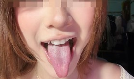 "Học đòi" Lê Bống lè lưỡi, diễn trò, nữ TikToker khiến MXH bất bình, đồng loạt chỉ trích content "bẩn"