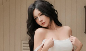 Hot girl phòng net phá khóa phong ấn, tung bộ ảnh "bỏng mắt"