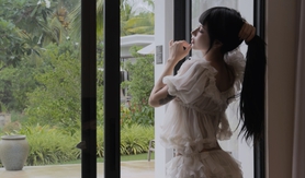 Ciin càng ngày càng đẹp, chỉ khoe ảnh thư giãn trên giường cũng đủ khiến CĐM chao đảo vì si mê