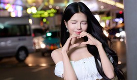 Mai Dora khoe vòng eo con kiến, "lên đồ" đi Paris dự EWC khiến fan thích thú