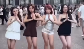 Hot "rần rần" vụ việc của nhóm bạn trẻ "nhảy TikTok" trước Nhà Thờ Lớn, có thái độ thiếu chuẩn mực khiến MXH bàn tán