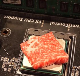 Đem CPU máy tính để 'nướng thịt bò, luộc trứng'... YouTuber bỗng nổi như cồn tiền vào như nước