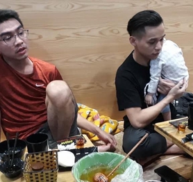 Nhìn ảnh Độ Mixi và Pewpew chụp chung, cộng đồng mạng cảm thán "Đúng là hai thế giới"