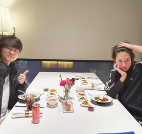 Khi "siêu sao vũ trụ" Hee-chul gặp idol Faker: Không tiếc bất kỳ lời khen nào, đòi "trao hết lính cho Quỷ Vương"