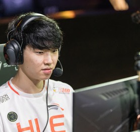 Bị loại từ vòng bảng mùa hè nhưng HLE lại bất ngờ trở thành cái tên chắc suất tại vòng loại khu vực CKTG