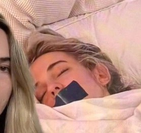 Cảnh báo trào lưu nguy hiểm trên TikTok: Dán băng keo vào miệng mong ngủ ngon, không ngáy